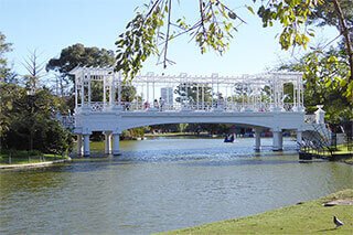 puente lago